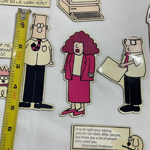 17 pc Dilbert Magnet Set, comic strip Dogbert Catbert good condition great gift - Picture 2 of 2